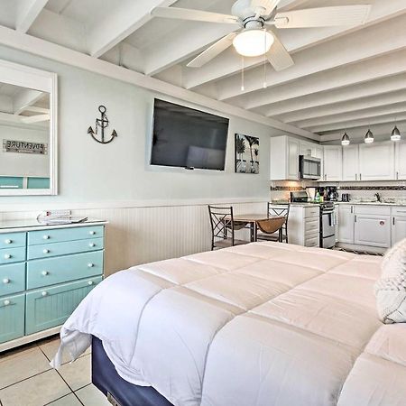 Panama City Beach Studio With Pool And Beach Access Екстер'єр фото