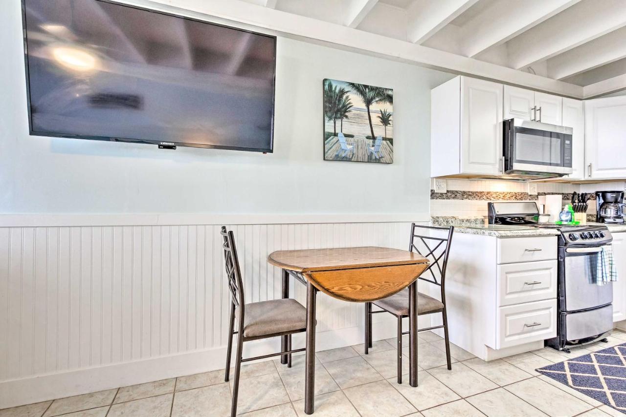 Panama City Beach Studio With Pool And Beach Access Екстер'єр фото