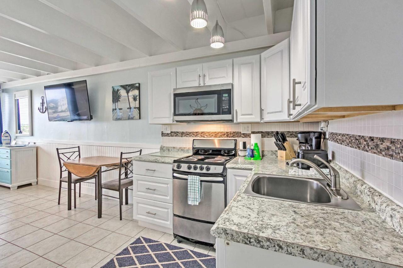 Panama City Beach Studio With Pool And Beach Access Екстер'єр фото
