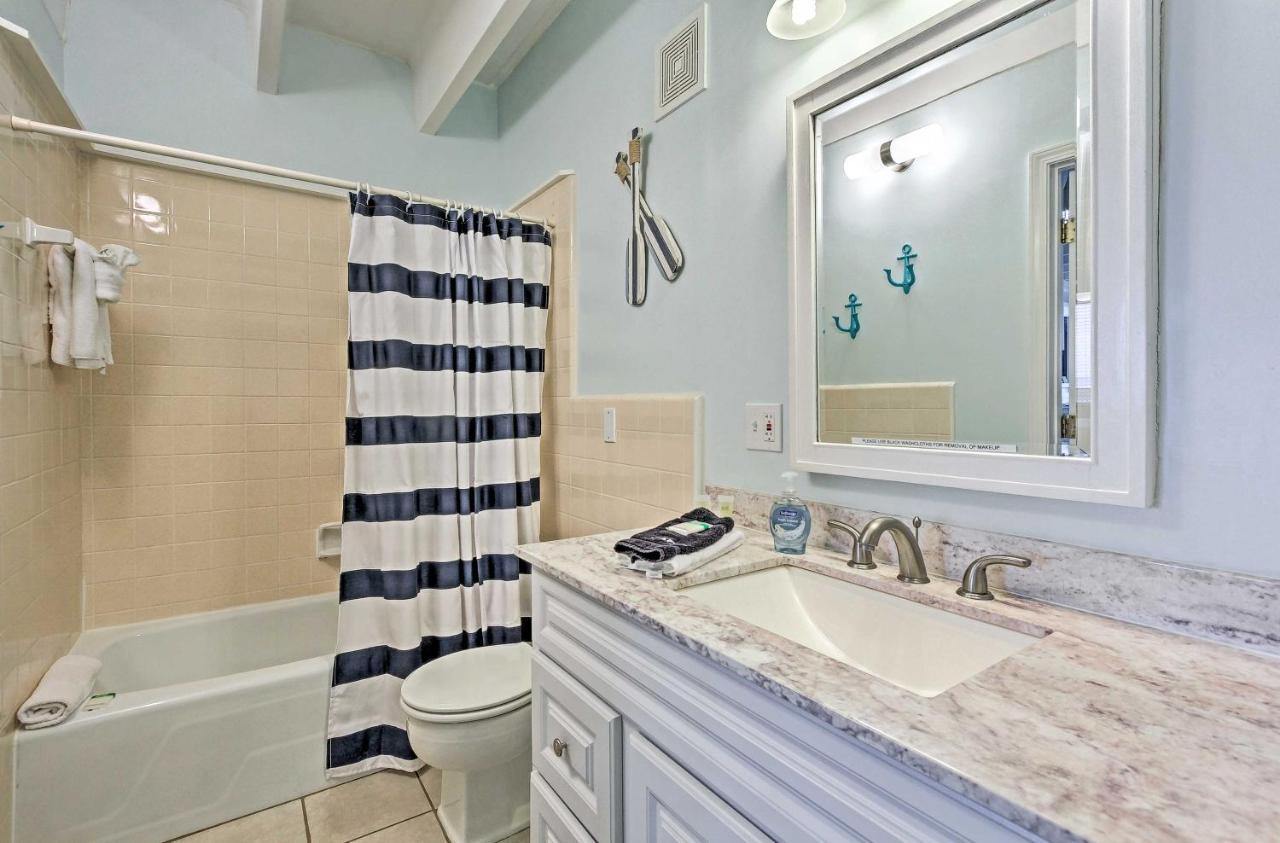 Panama City Beach Studio With Pool And Beach Access Екстер'єр фото